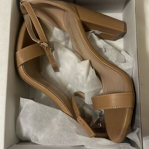 DREAM PAIRS nude block heels